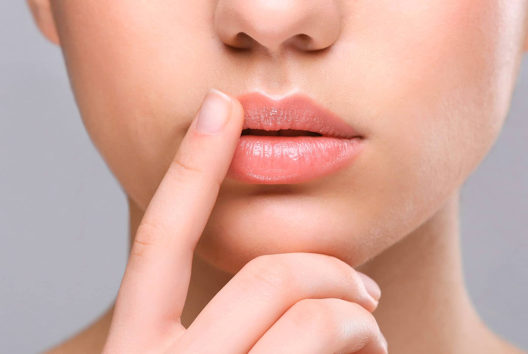 Injection d'acide hyaluronique lèvres | augmenter le volume à Lyon | Dr Cormary
